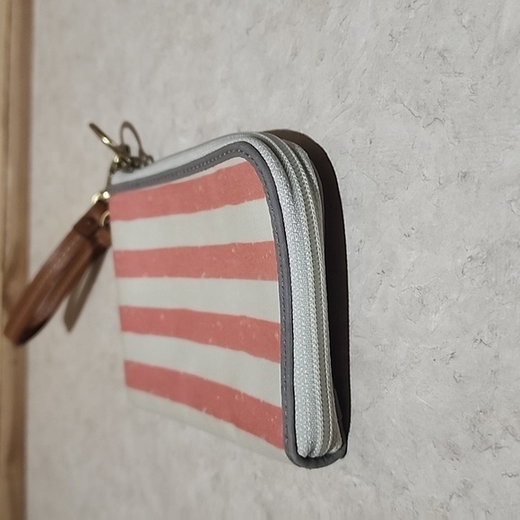 Fossil Wristlet card holder waller - Picture 5 of 7